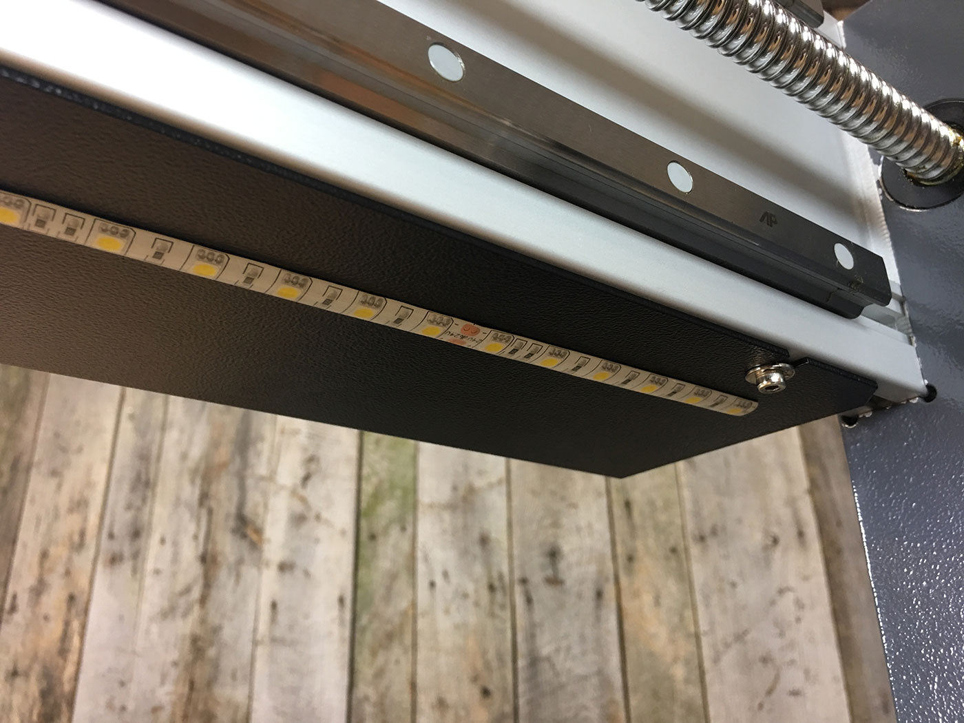 Axiom – LED Lamp Kit (AR16)